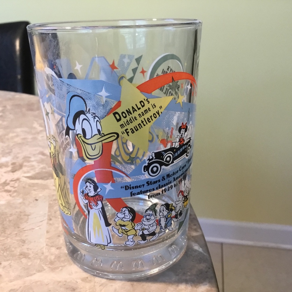 Walt Disney 100 years of Magic Glass (McDonald’s) - Picture 2 of 8